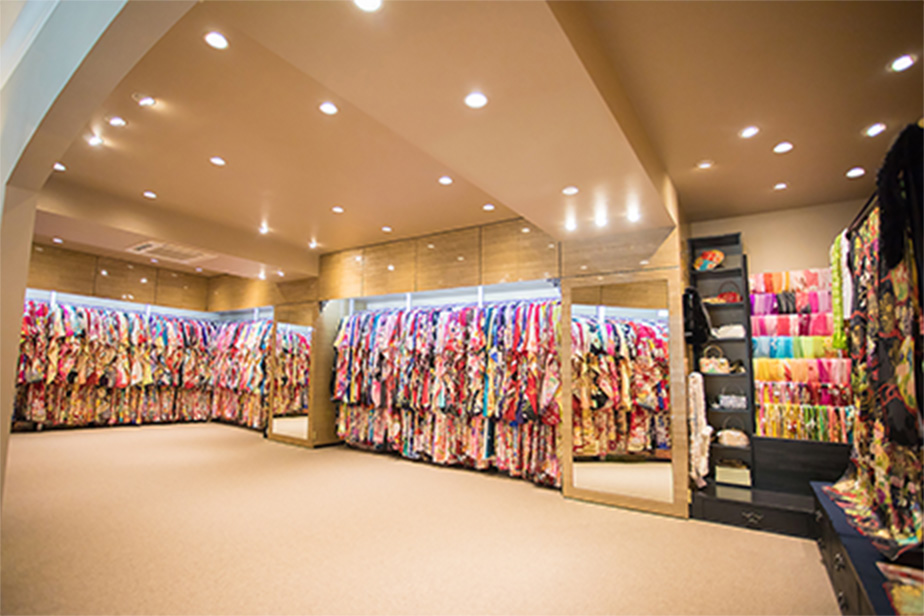 振袖展示会場の風景